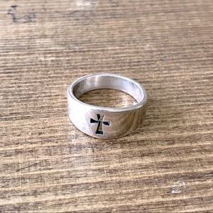 James Avery Cutout Cross Ring | Sterling | Size 6